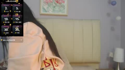 Snapshot of amy_le chatting on 11.14.25 Amy online show from 11.14.25