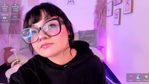 Snapshot of amy_lit chatting on 09.27.25 Hello I am Allison Welcome to my room and let is have a good time together whith me online show from 09.27.25