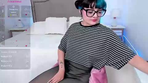 Snapshot of amy_lit chatting on 02.03.26 Hello I am Allison Welcome to my room and let is have a good time together whith me online show from 02.03.26