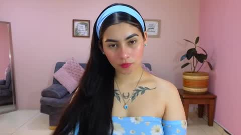 Snapshot of amy_lovelydoll chatting on 09.22.25 Amy online show from 09.22.25