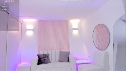 Emily online show from 01.31.25