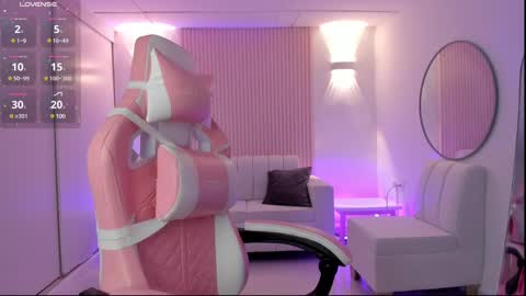 Emily online show from 02.25.25