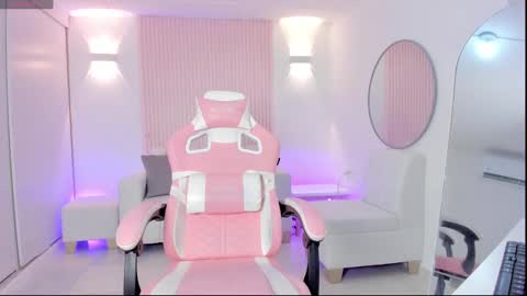 Emily online show from 02.27.25