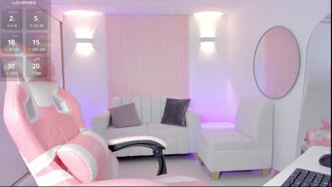 Emily online show from 03.11.25