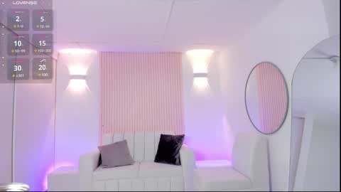 Emily online show from 03.12.25