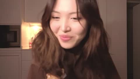 Snapshot of amyalwayshere chatting on 08.02.26 girl next door named Amy online show from 08.02.26