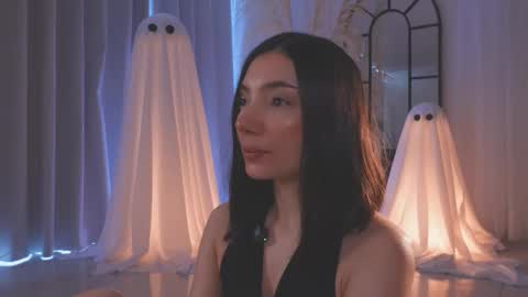 Amy Armstrong online show from 10.21.25