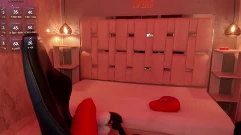 amyevan_ online show from 09.18.25