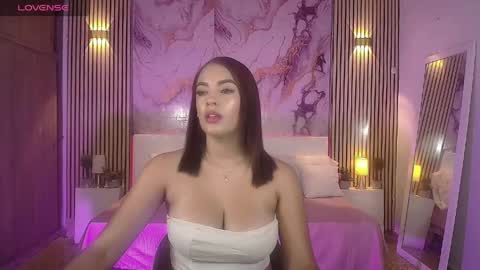 amyjohnsonn online show from 05.03.26