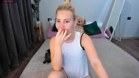 amymilson online show from 03.03.25