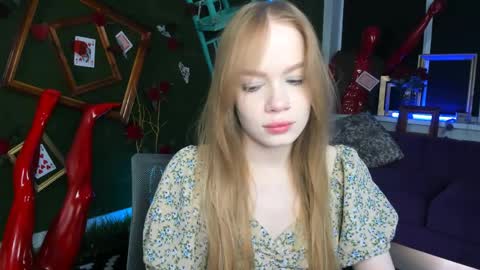 Snapshot of amynox chatting on 04.06.26 Amy online show from 04.06.26