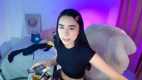 Snapshot of amyolimpo chatting on 05.19.26 Amy ... Nice to meet u thumb up me please its important online show from 05.19.26