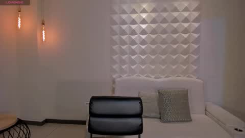 Snapshot of amyrosse_x chatting on 03.29.26 AMY R online show from 03.29.26