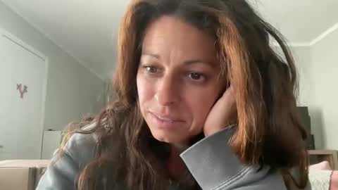 Amy Smilez online show from 05.12.26