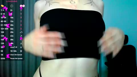 Snapshot of amyvilvet chatting on 03.12.26 amyvilvet online show from 03.12.26