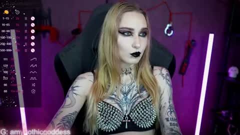 Snapshot of amywhitenessxx chatting on 11.23.25 Amy switch Goddess divine Mistress online show from 11.23.25