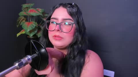 amywhitte_ online show from 07.06.26