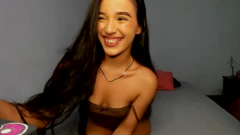 Snapshot of amyy_28 chatting on 07.19.26 Amyy online show from 07.19.26