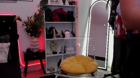 Snapshot of amyyydiamond chatting on 06.10.26 AmyDiamond online show from 06.10.26