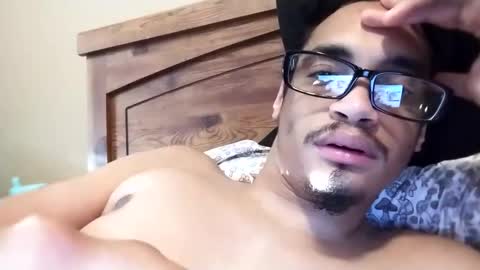 Snapshot of an377432 chatting on 03.05.25 an377432 online show from 03.05.25