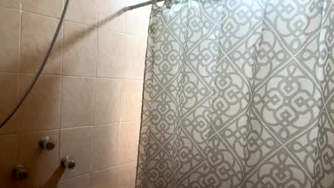 an_e333 online show from 10.10.25