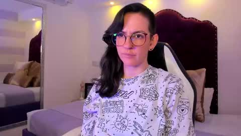 Snapshot of ana_liebert chatting on 03.04.25 Ana Libiert online show from 03.04.25