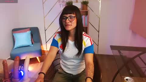 Snapshot of ana_luve chatting on 06.28.26 Ana online show from 06.28.26