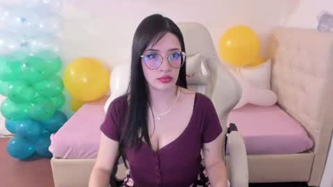 Im anna but you can call me as you want online show from 07.24.26