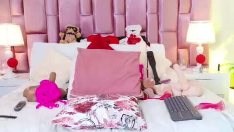 anaa_bellaa online show from 04.25.26