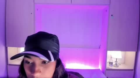 anaacollins_ online show from 04.25.26