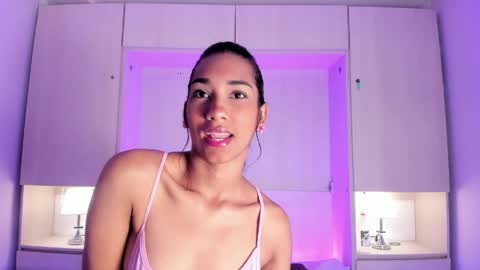 anaacollins_ online show from 04.29.26