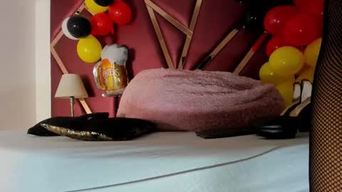 Ana Herrera online show from 09.25.25