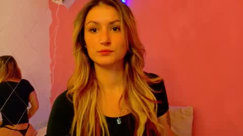 anaayss online show from 10.13.25