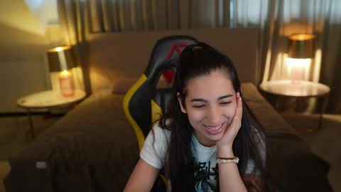 Snapshot of anabel2054 chatting on 06.03.26 Sweet girls online show from 06.03.26