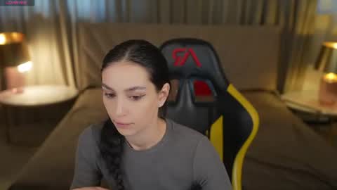 Snapshot of anabel2054 chatting on 06.12.26 Sweet girls online show from 06.12.26