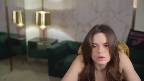 Snapshot of anabel2054 chatting on 06.17.26 Sweet girls online show from 06.17.26