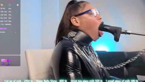 Snapshot of anabel693_ chatting on 02.21.26 Anabel Alice Gandara online show from 02.21.26