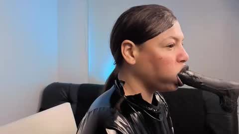 Snapshot of anabel693_ chatting on 02.26.26 Anabel Alice Gandara online show from 02.26.26