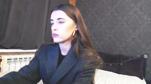 Anna online show from 12.03.25