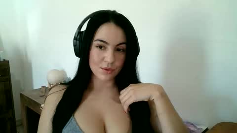 Snapshot of anabelenogueira1 chatting on 06.05.26 anabelenogueira1 online show from 06.05.26