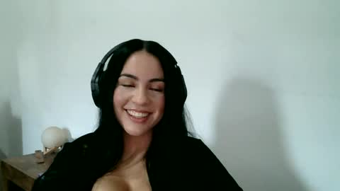Snapshot of anabelenogueira1 chatting on 06.12.26 anabelenogueira1 online show from 06.12.26