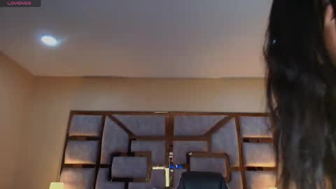 HI I AM ANABELL online show from 04.24.26