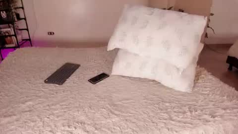 Snapshot of anabella__stone chatting on 07.28.26 Ana and Nixon online show from 07.28.26