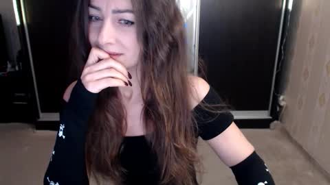 Snapshot of anabelsweet chatting on 11.04.25 Milana online show from 11.04.25