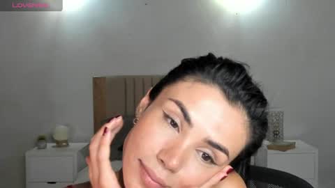 Snapshot of anahenao chatting on 07.10.26 Ana Henao or Annie... Follow me ahenaocb Insta X online show from 07.10.26