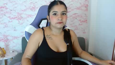 Snapshot of anahi__s chatting on 02.16.26 ANAH online show from 02.16.26