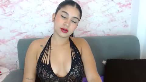 Snapshot of anahi__s chatting on 02.20.26 ANAH online show from 02.20.26