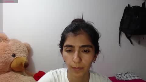 Anahi Browns online show from 05.05.26