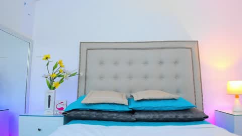 Snapshot of anahirivera chatting on 01.10.25 Anahi Rivera online show from 01.10.25