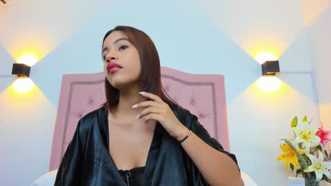 Snapshot of anahirivera chatting on 01.24.25 Anahi Rivera online show from 01.24.25